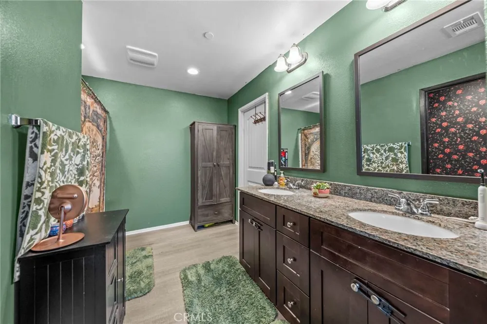 584 Fruitvale Hemet, CA 92543