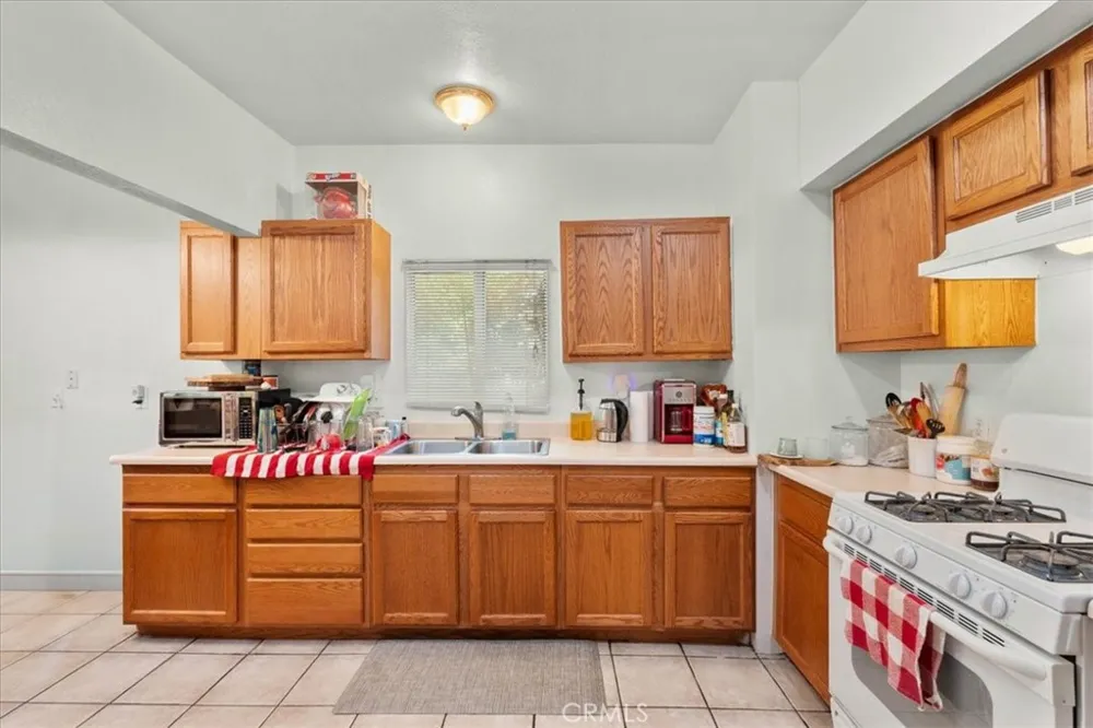4204 12th Street Riverside, CA 92501