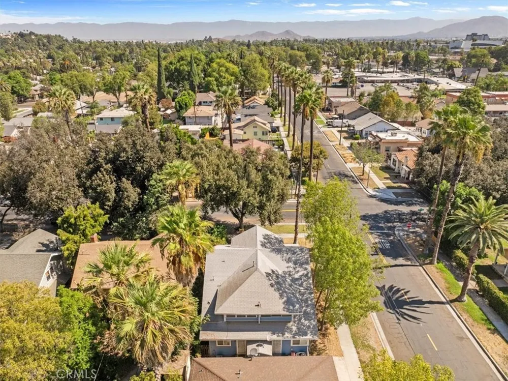 4204 12th Street Riverside, CA 92501