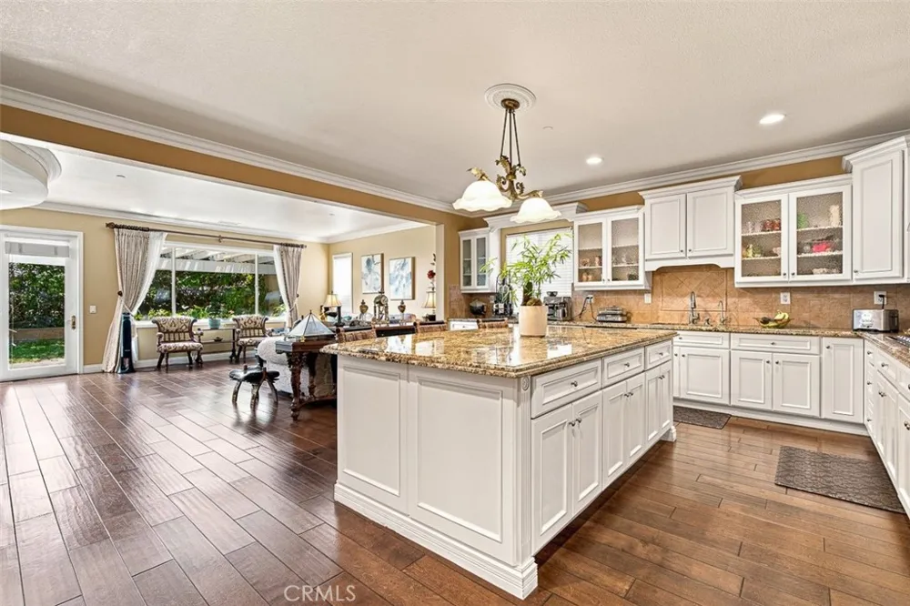 14 Poppyglen Court Azusa, CA 91702