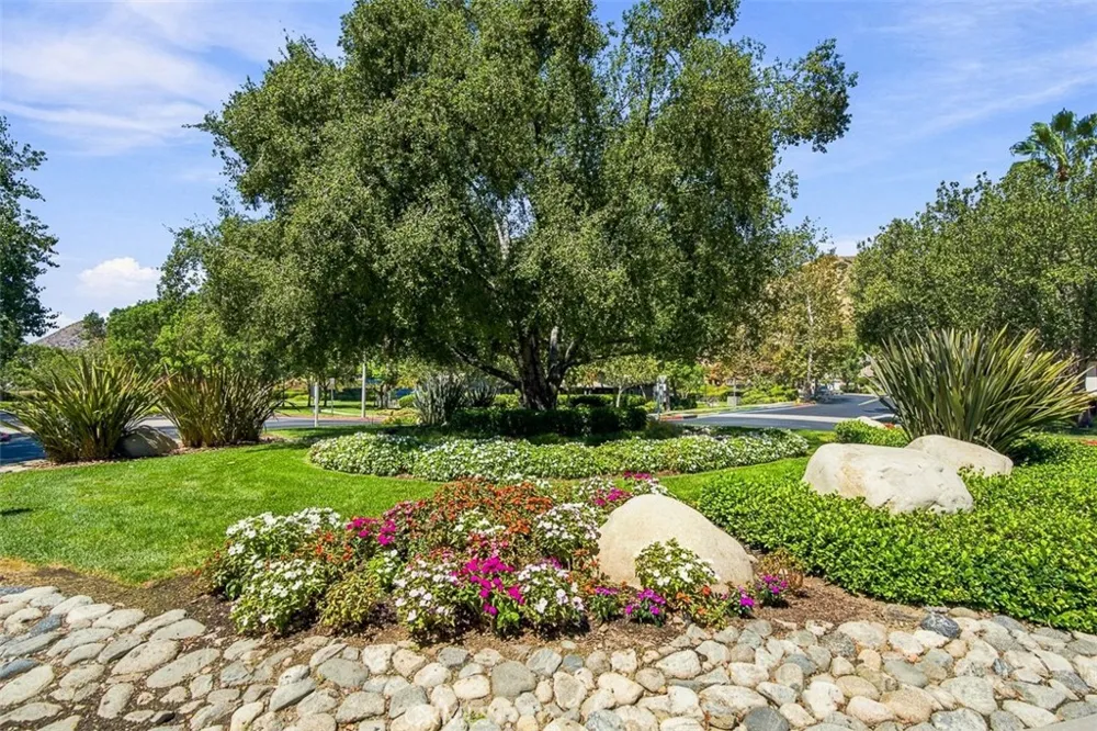 14 Poppyglen Court Azusa, CA 91702