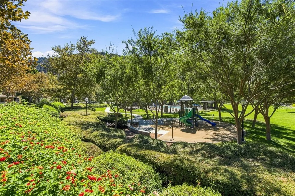 14 Poppyglen Court Azusa, CA 91702