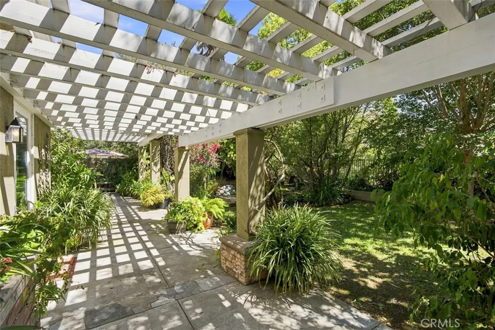 14 Poppyglen Court Azusa, CA 91702