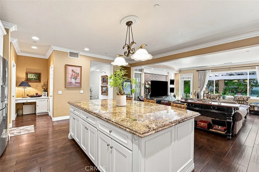 14 Poppyglen Court Azusa, CA 91702