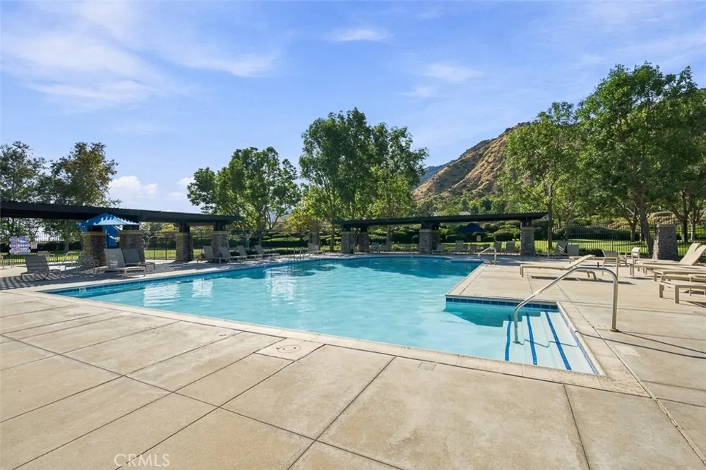 14 Poppyglen Court Azusa, CA 91702