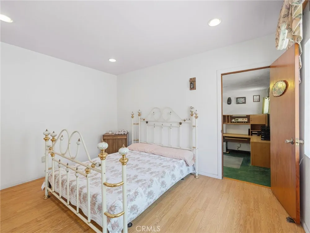 3071 Oregon Los Angeles, CA 90023