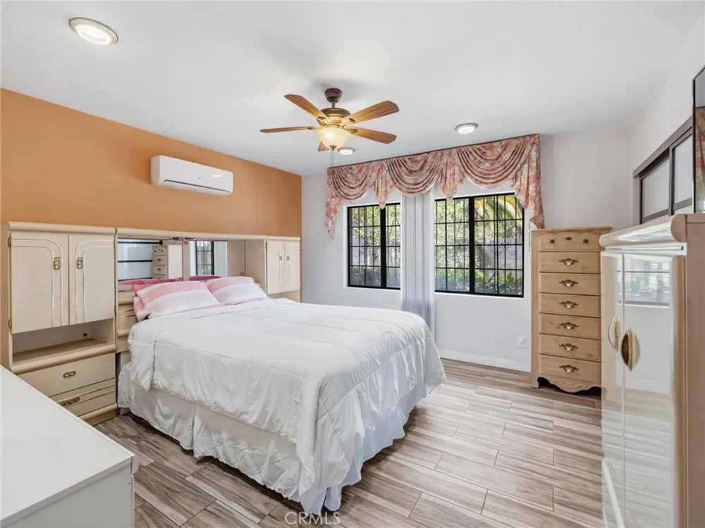 3071 Oregon Los Angeles, CA 90023