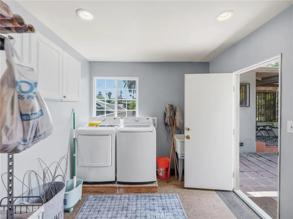 3071 Oregon Los Angeles, CA 90023