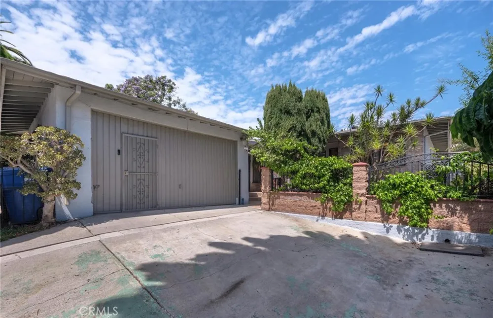 3071 Oregon Los Angeles, CA 90023