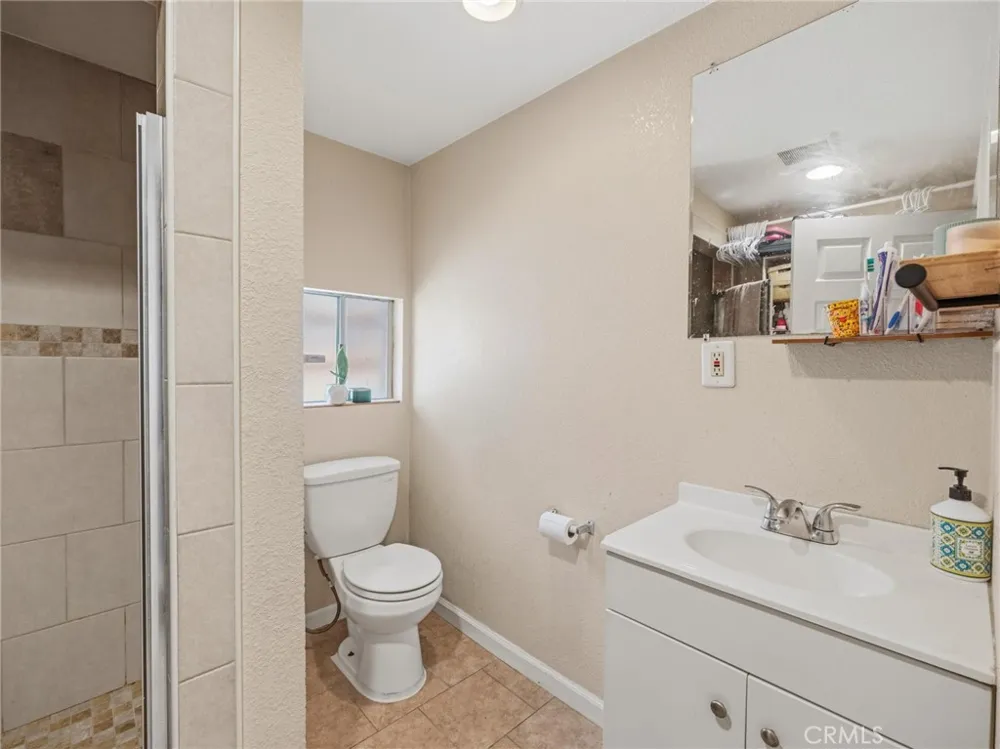 3071 Oregon Los Angeles, CA 90023