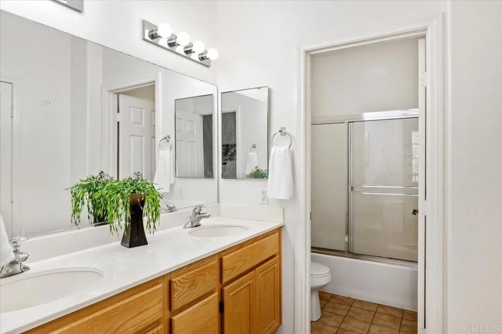 1524 Circle Ranch Way #61 Oceanside, CA 92057