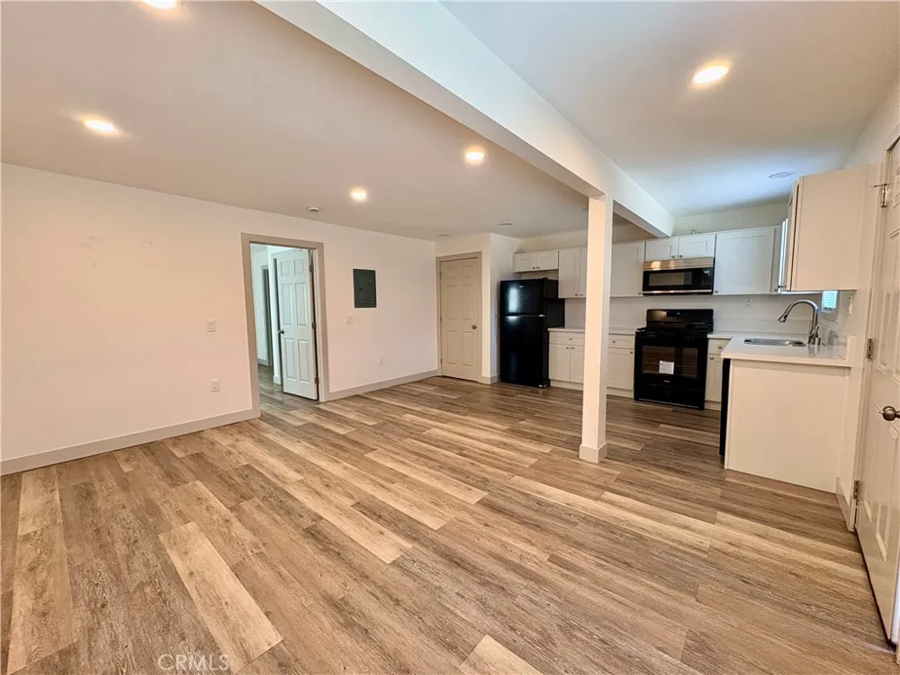 1470 3rd Street #2 La Verne, CA 91750