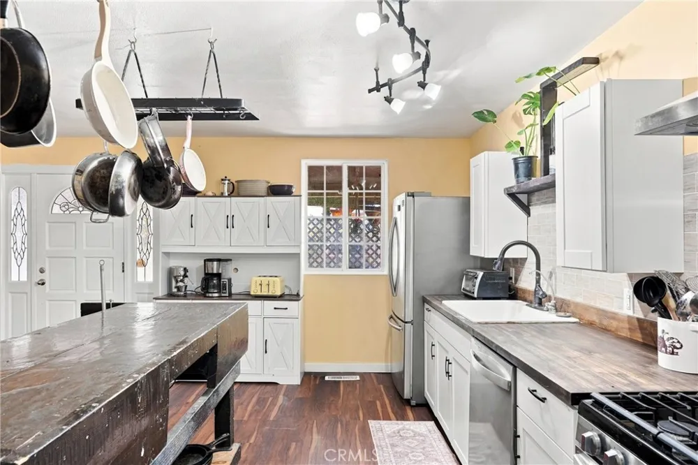 14340 Del Rosa Santa Margarita, CA 93453
