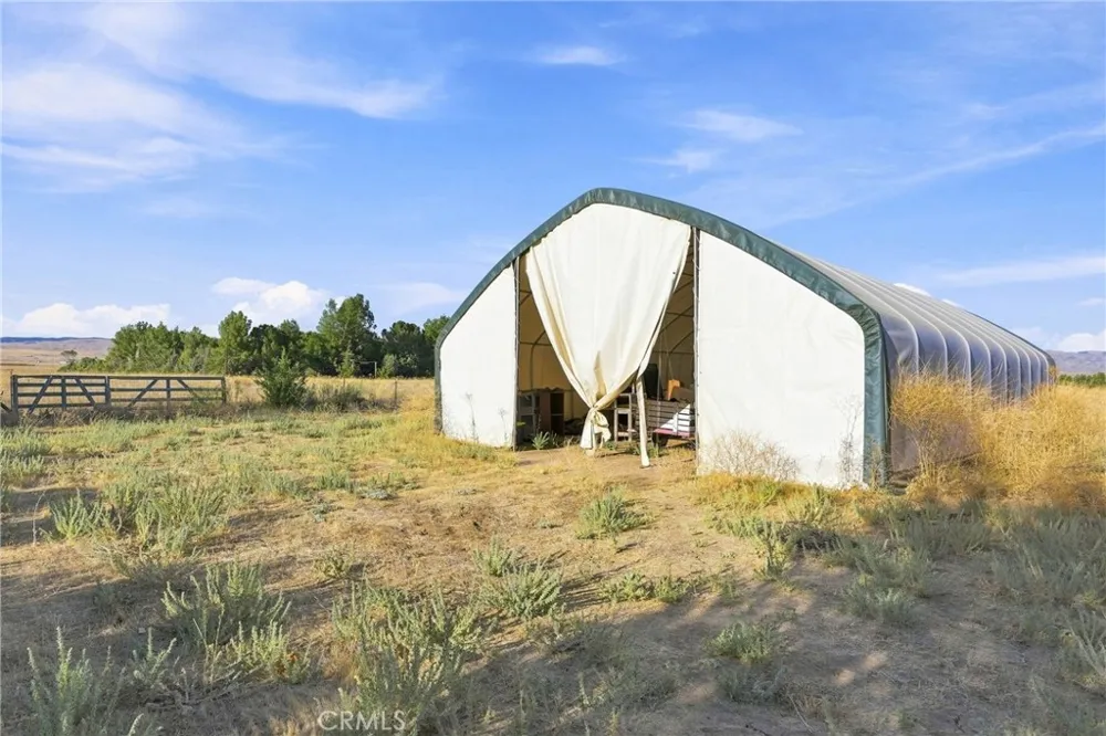14340 Del Rosa Santa Margarita, CA 93453