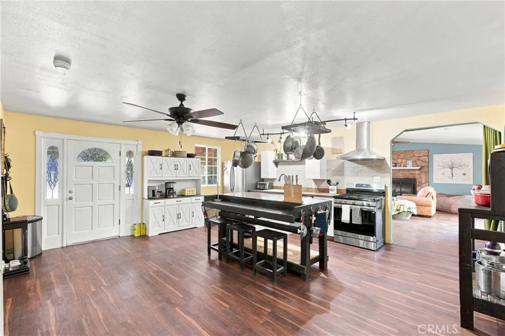14340 Del Rosa Santa Margarita, CA 93453