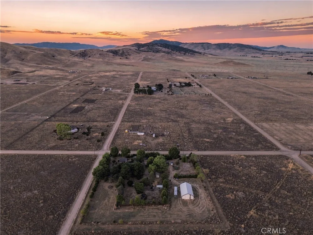 14340 Del Rosa Santa Margarita, CA 93453