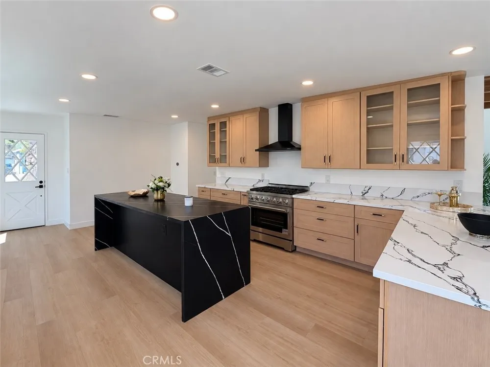 2380 Argonne Long Beach, CA 90815