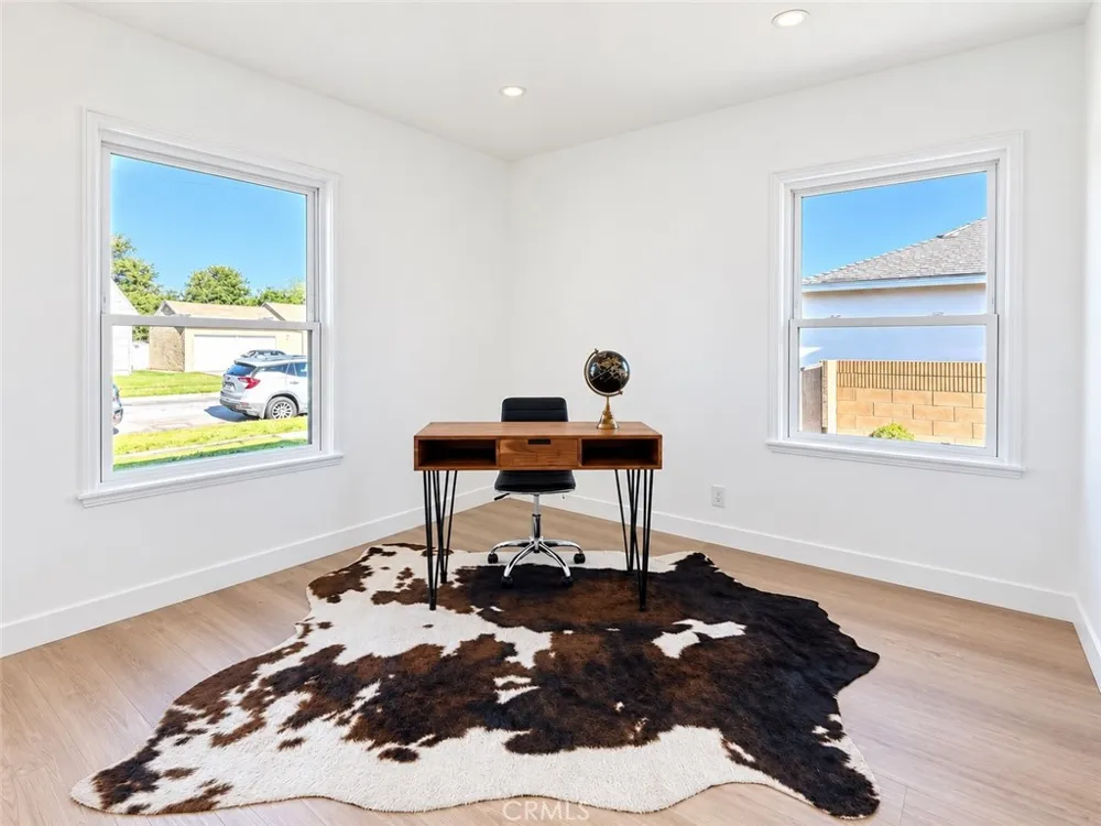 2380 Argonne Long Beach, CA 90815