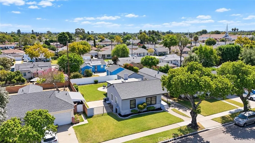 2380 Argonne Long Beach, CA 90815