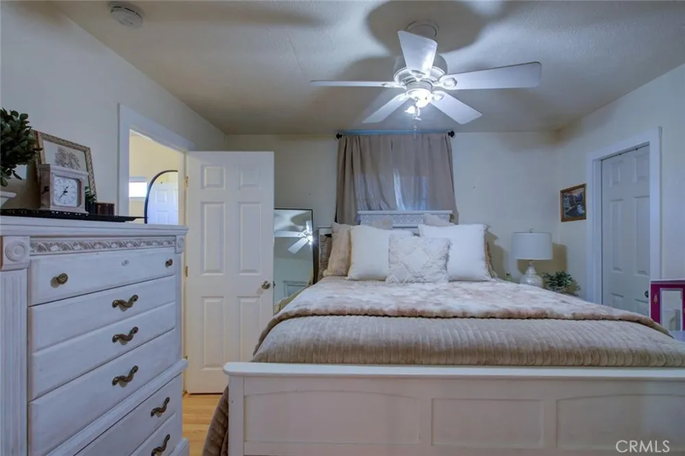26704 Fahey Gustine, CA 95322