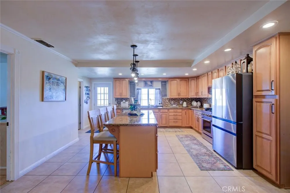 26704 Fahey Gustine, CA 95322