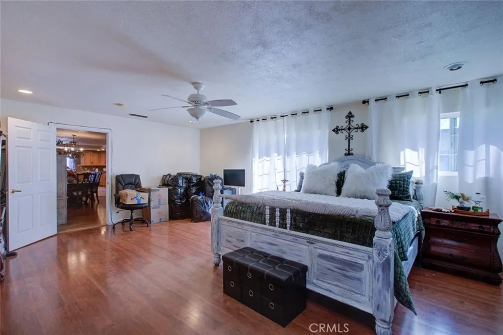26704 Fahey Gustine, CA 95322