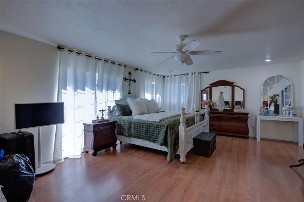 26704 Fahey Gustine, CA 95322
