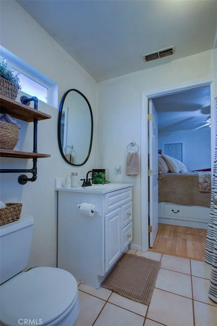 26704 Fahey Gustine, CA 95322