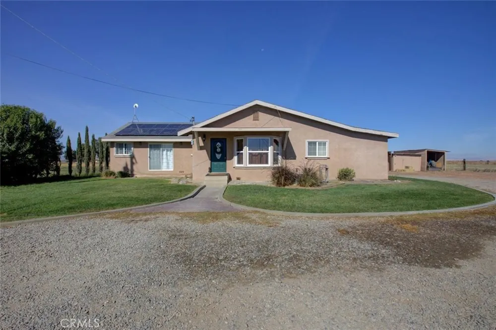 26704 Fahey Gustine, CA 95322