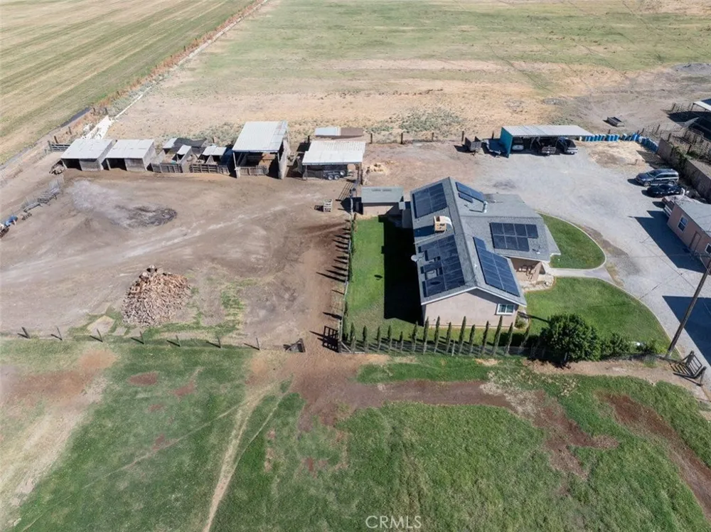 26704 Fahey Gustine, CA 95322