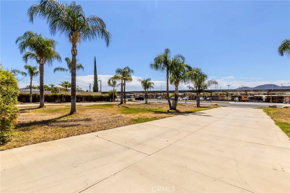 21650 Bundy Canyon Wildomar, CA 92595