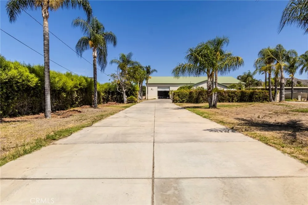 21650 Bundy Canyon Wildomar, CA 92595