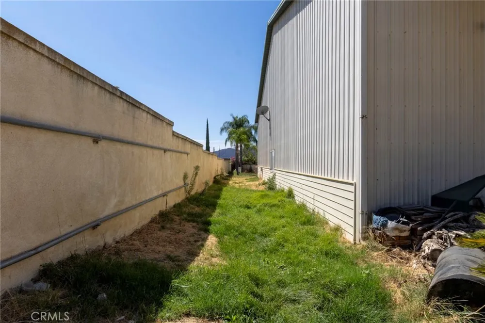 21650 Bundy Canyon Wildomar, CA 92595