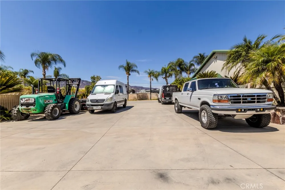 21650 Bundy Canyon Wildomar, CA 92595