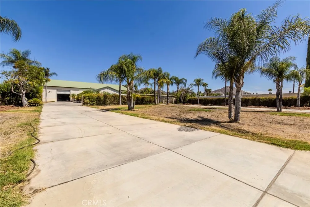 21650 Bundy Canyon Wildomar, CA 92595