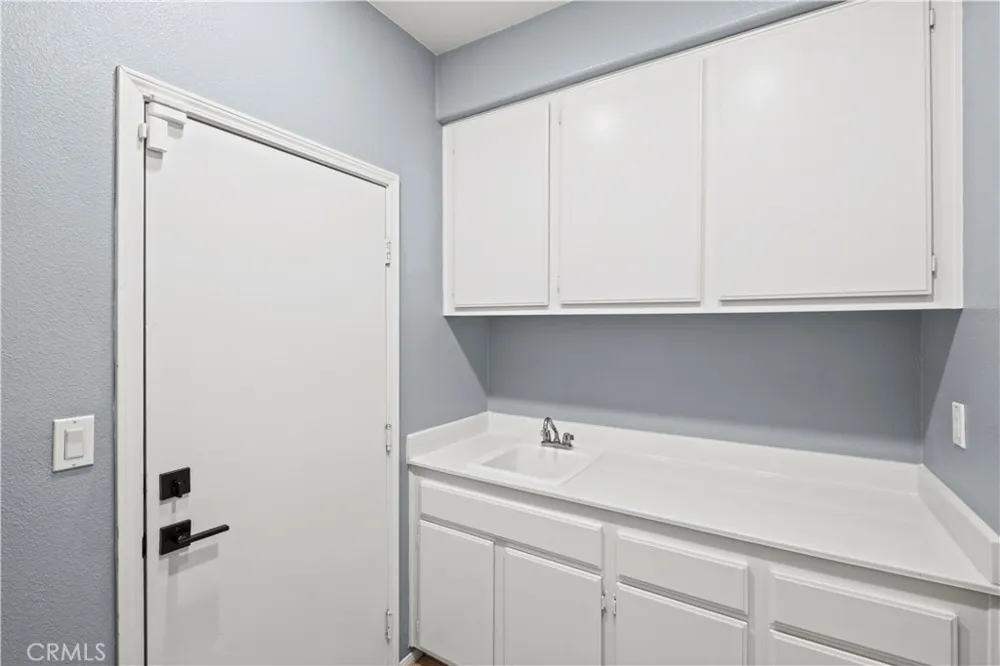 36033 Fresno Winchester, CA 92596