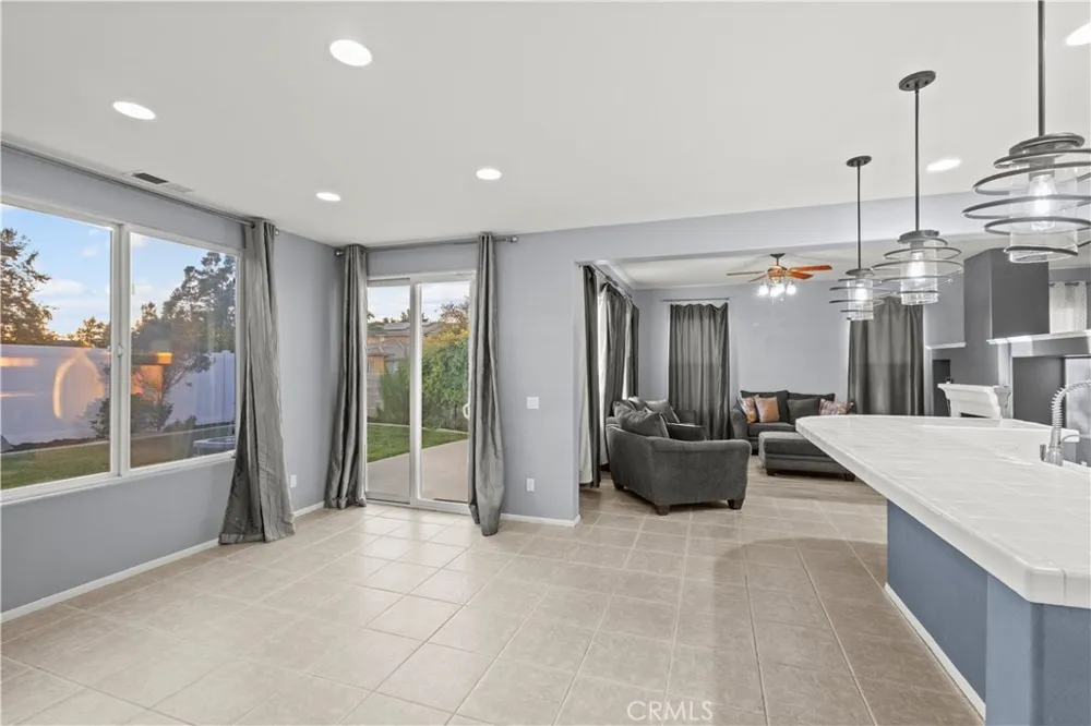 36033 Fresno Winchester, CA 92596