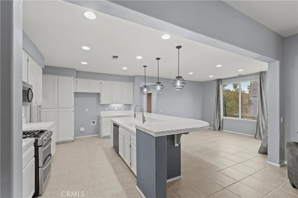 36033 Fresno Winchester, CA 92596