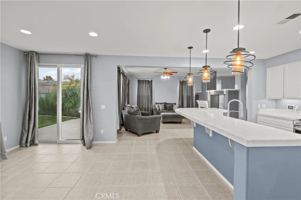 36033 Fresno Winchester, CA 92596