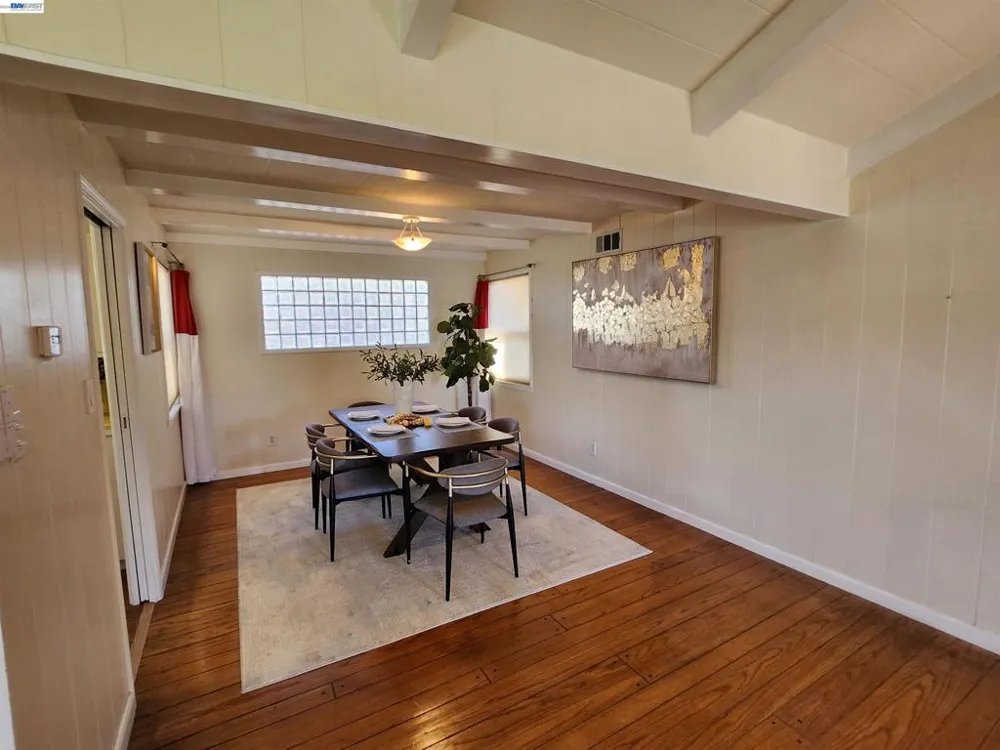 22590 Norwood Dr Hayward, CA 94541