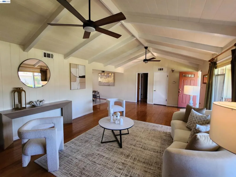 22590 Norwood Dr Hayward, CA 94541