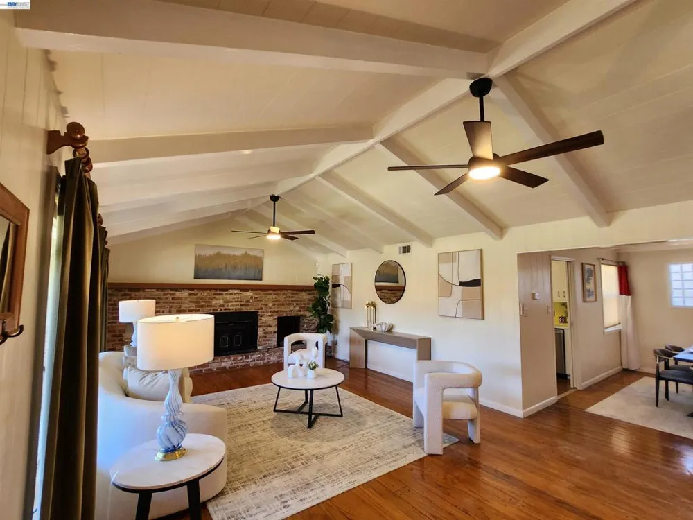 22590 Norwood Dr Hayward, CA 94541