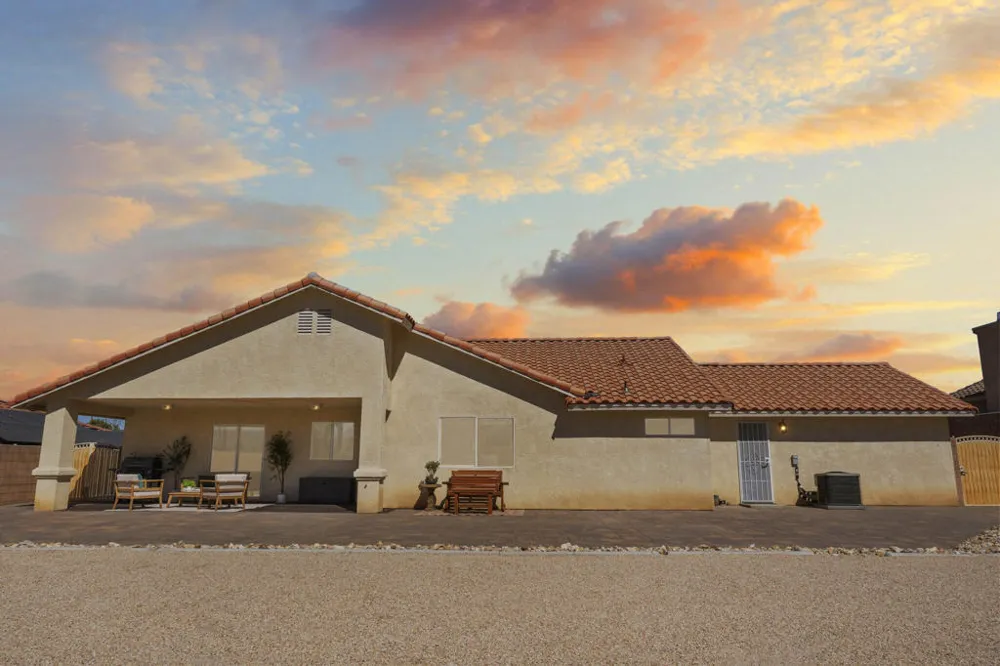 7758 Grand Avenue Yucca Valley, CA 92284