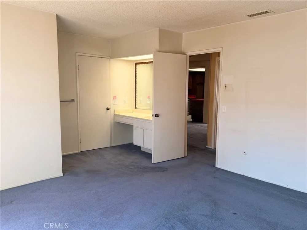 6631 Wintertree Drive Riverside, CA 92506