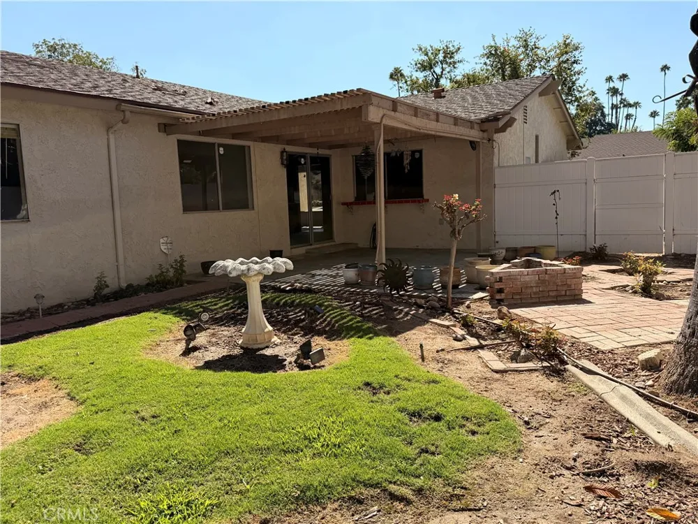 6631 Wintertree Drive Riverside, CA 92506