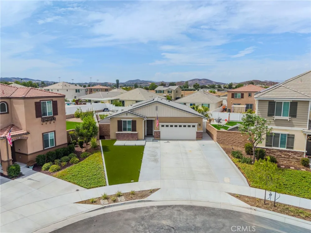 31081 Skyview Menifee, CA 92584
