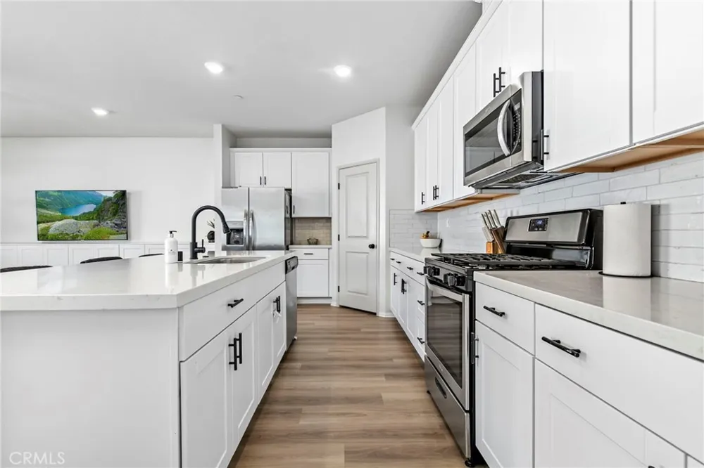 31081 Skyview Menifee, CA 92584