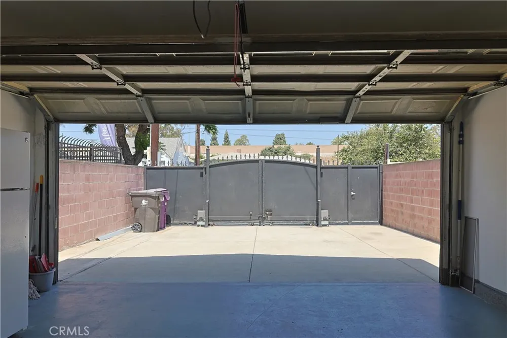 2214 W Wardlow Long Beach, CA 90810