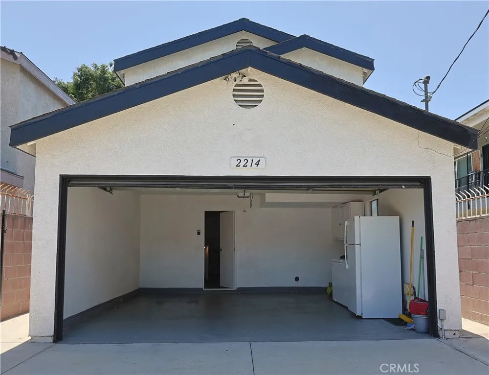 2214 W Wardlow Long Beach, CA 90810