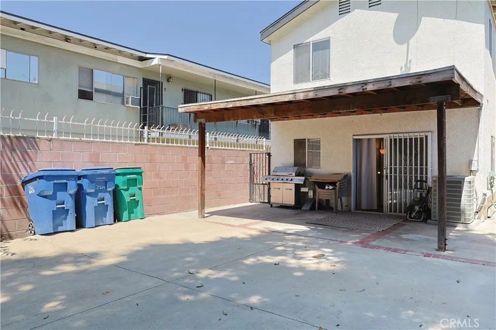 2214 W Wardlow Long Beach, CA 90810